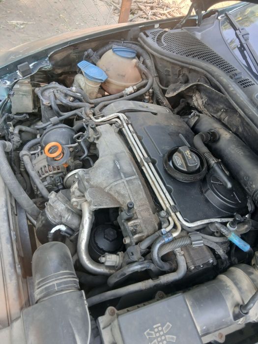 Motor fara anexe(injectoare) 2.0 TDI cod BKD 103kw(140 cp) Skoda Octavia 2/Golf 5/Passat B6 cu 260.XXX km