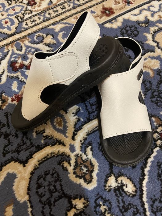 Сандали детские летние белые