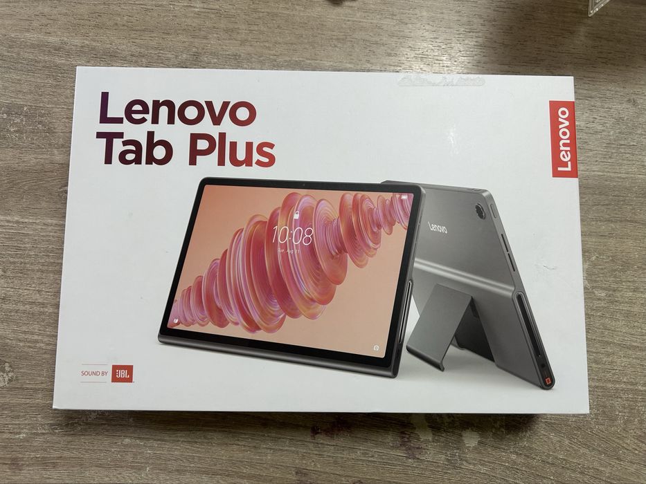 Таблет Lenovo Tab Plus