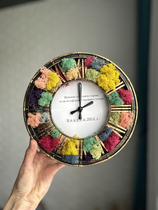 Мини часовник със скандинавски мъх