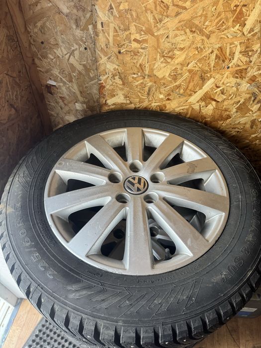 Продам комплект колес 5*120