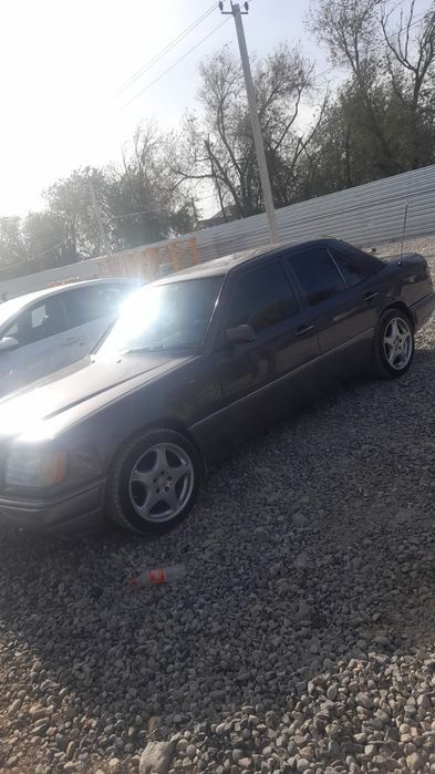 Продам Мерседес 124