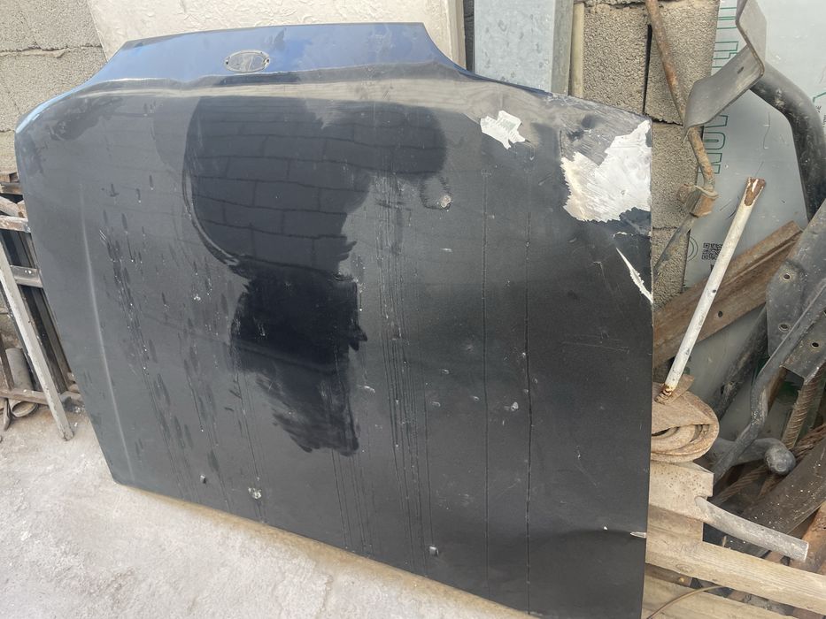 Продам капот от 2114