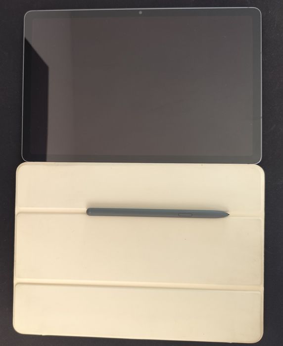 Samsung Galaxy Tab S9 FE 10.9" 6GB/128GB + S Pen + калъф