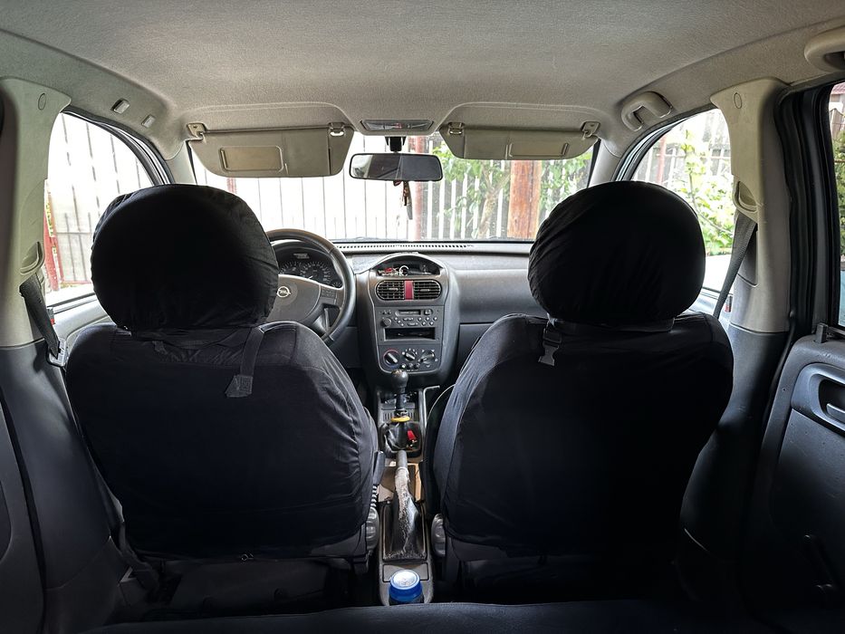 Opel Corsa C 2001 benzina