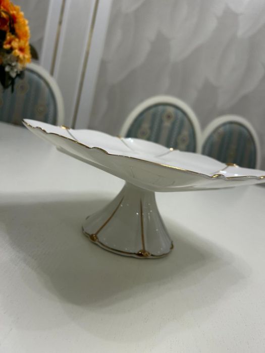 Сервис белый с золотыми вставками