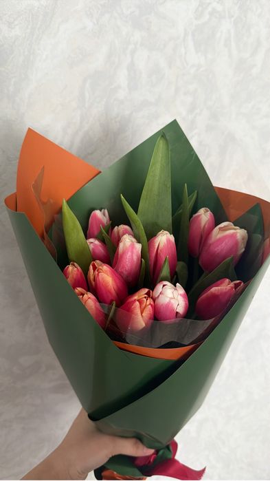 Тюльпаны свежие букеты