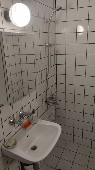 Дава се под наем Едностаен апартамент в София, Център - 45 кв.м за 573.24 € - Снимка #2