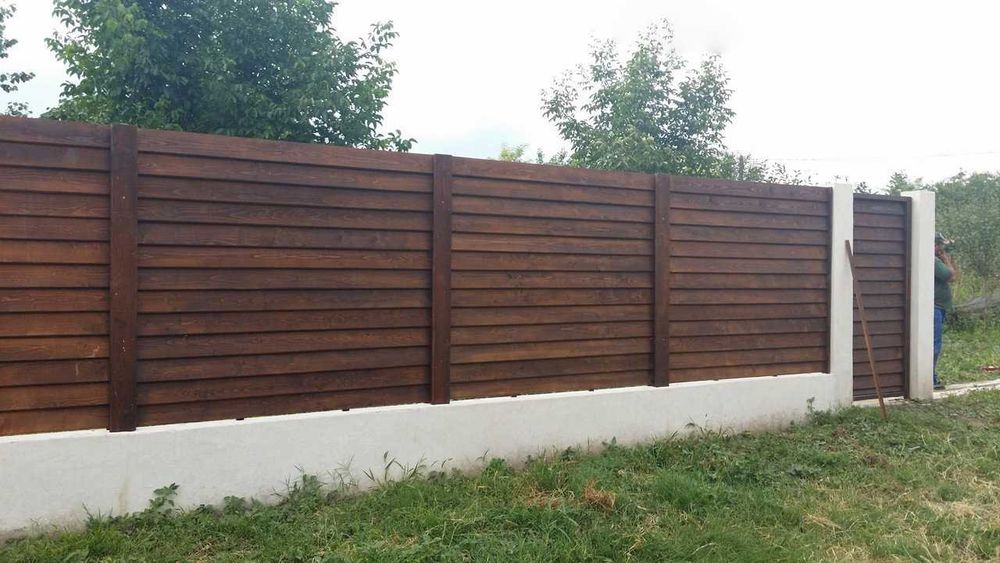 Garduri din sipca metalica si alte modele (jaluzele, tabla, plasa BCA)