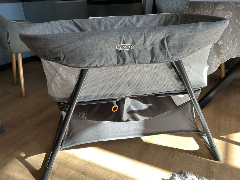 Преносима бебешка кошара