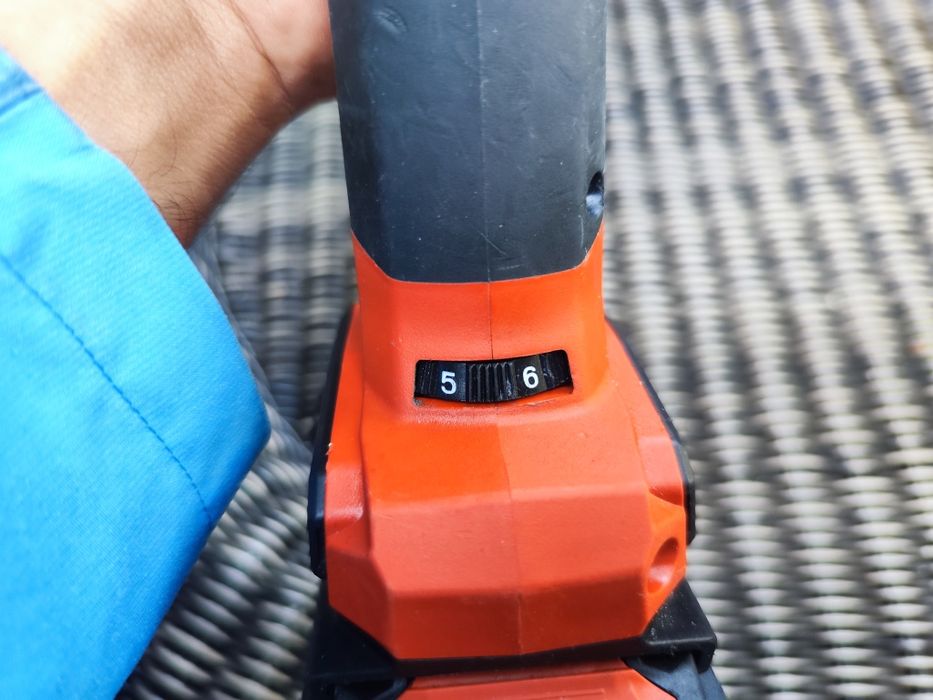 Flex Hilti Nuron cu variator AG 4S 22