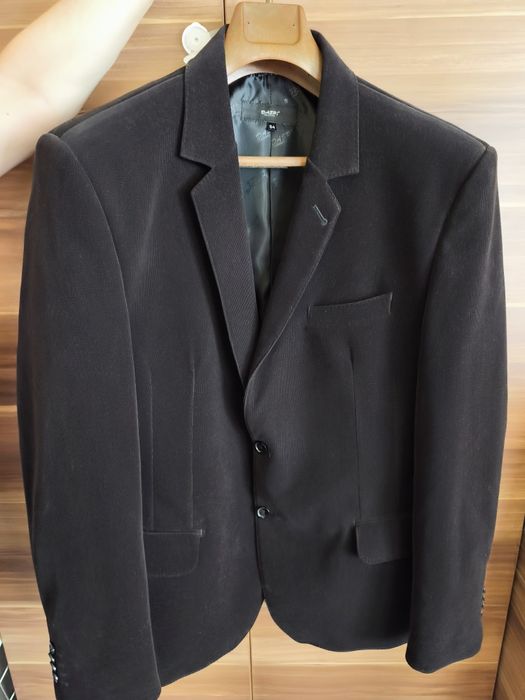 Palton cu lână, m. 54 + sacou catifea
XXL·Foarte bună