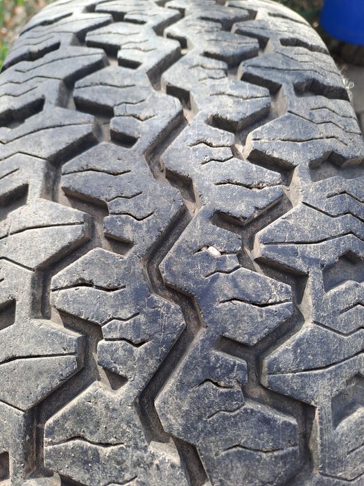 Гуми за джип  265/70/16