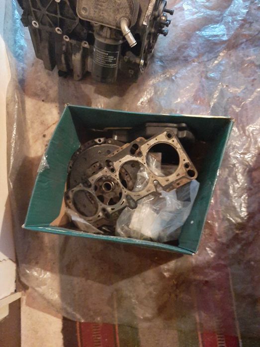 Глава, Колянов вал, бутала и биела AUDI A4 2.0 бензин 2002г.