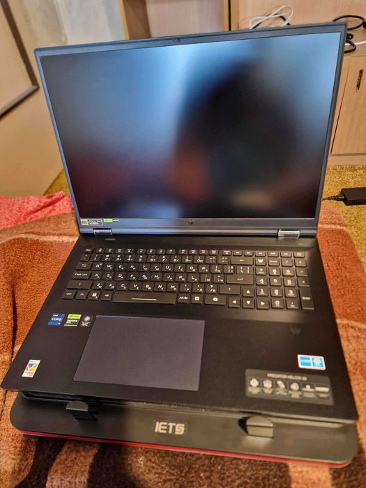 Acer Predator Helios 18, RTX 4090, i9-14900HX, 250Hz екран, в гаранция