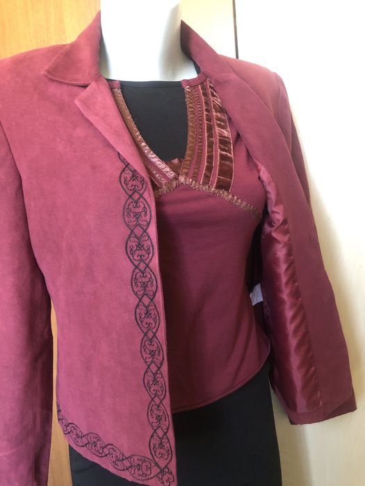 Комплект от сако и блуза М р-р