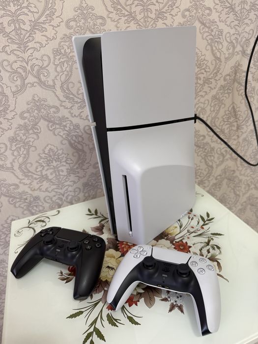 Playstation 5 (slim) 2026