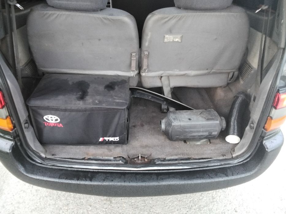 Продам Nissan Serena