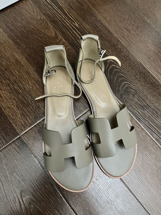 Новые сандалии Hermes