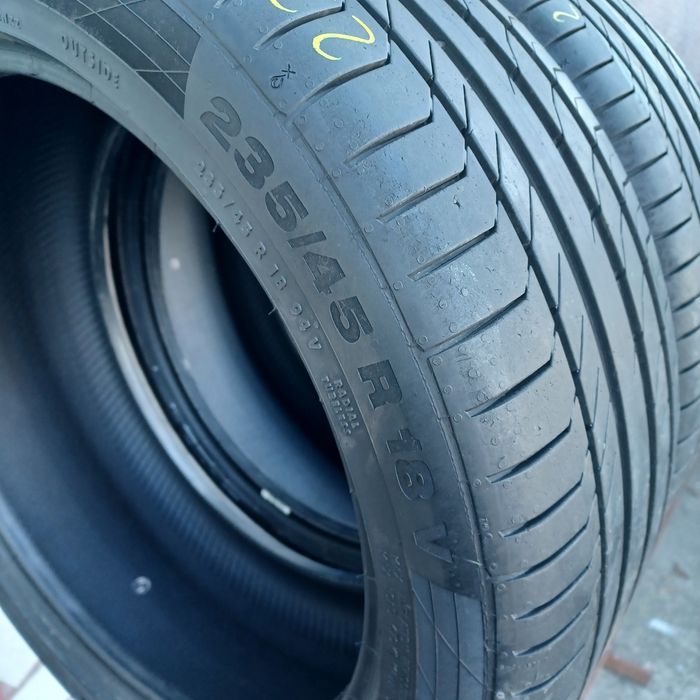 235 45 18 Continental 2бр летни дот 19