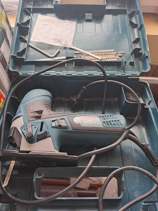 Лобзик Bosch GST 90 E в хорошем состоянии