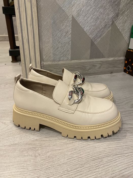 Продам лоферы