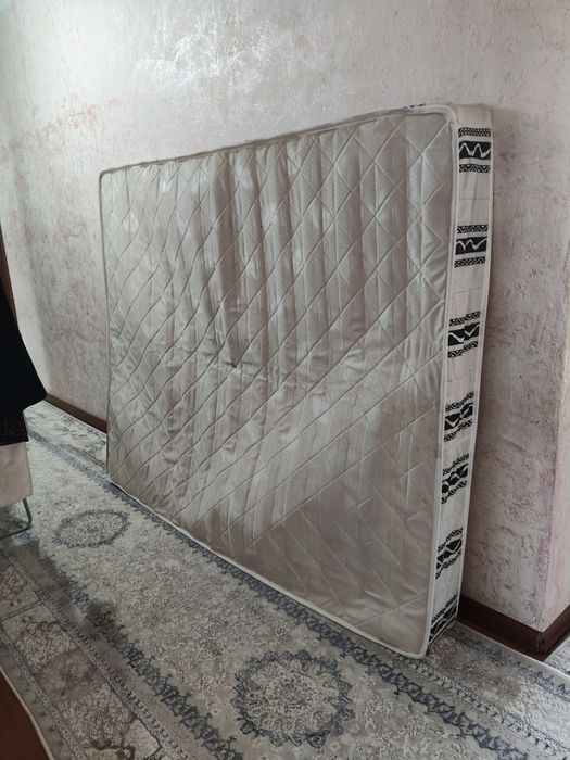 Матрас 160*200 бу 5000