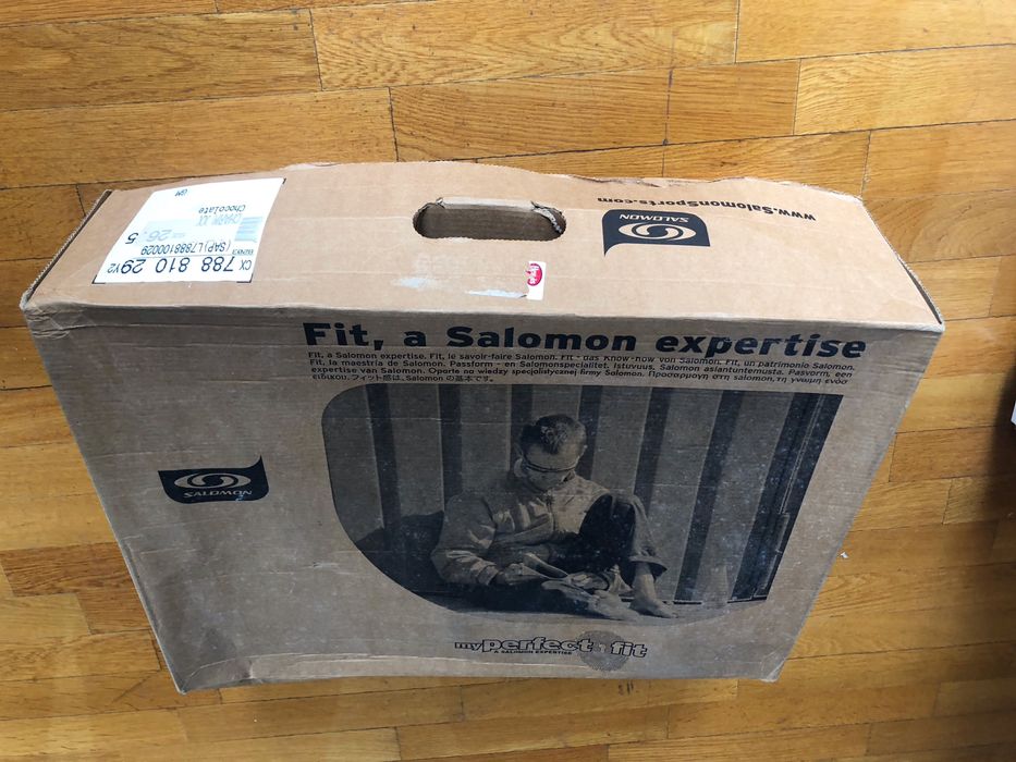 vand ieftin clăpari Salomon