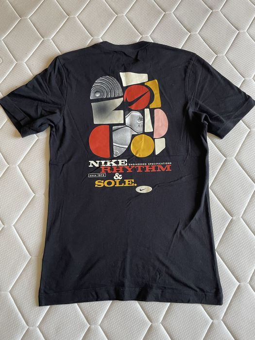 Nike(тениски и къси панталонки)