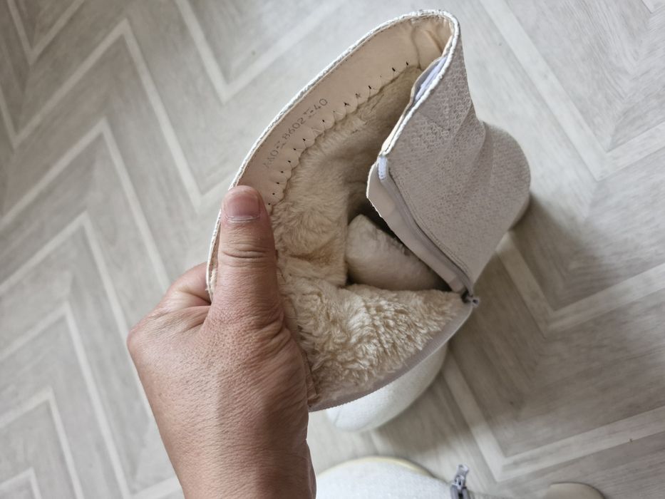 Продаю , находится в 13 мкр