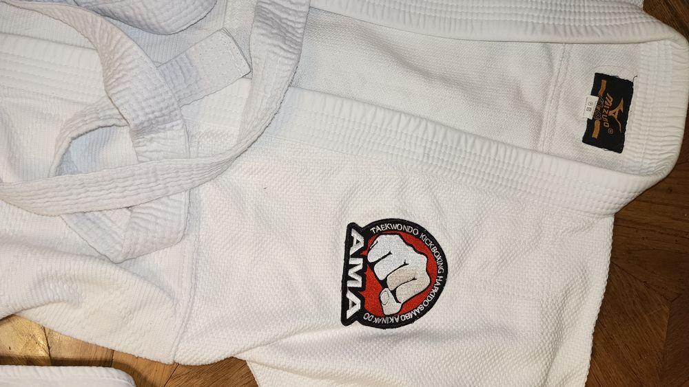 Кимоно для тхеквондо (таэквондо)