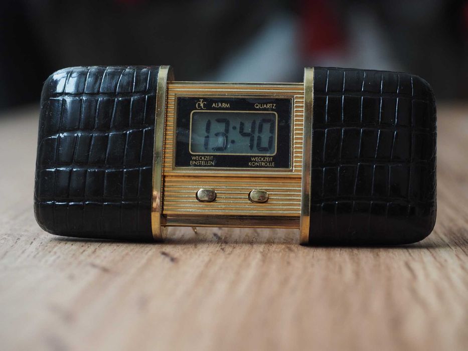 Ceas electronic de buzunar și de birou, retro, digital