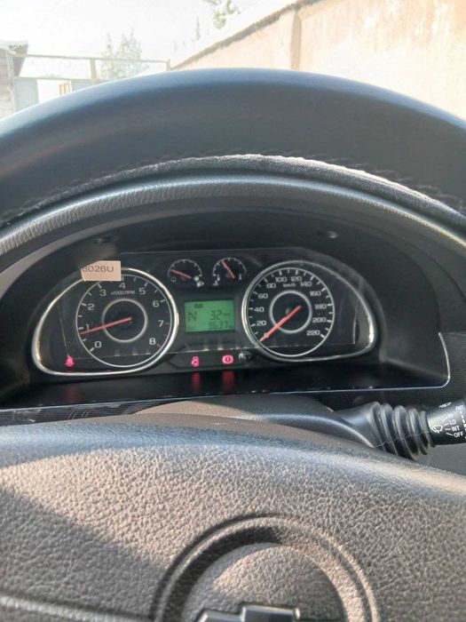 Chevrolet gentra 2023 yil bez luk