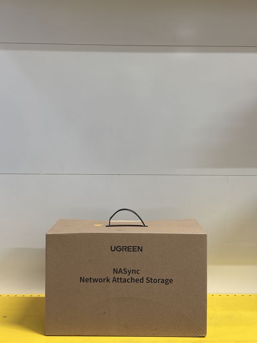 UGREEN NASync Network Attached Storage / Sigilat