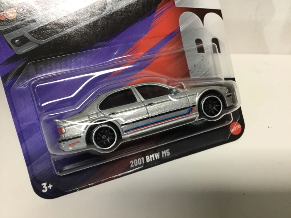 Модель BMW M5 E39 Hot Wheels Silver Series