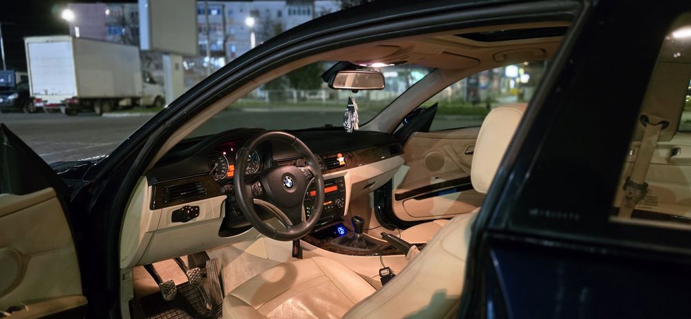 Vand sau schimb Bmw seria 3 e92