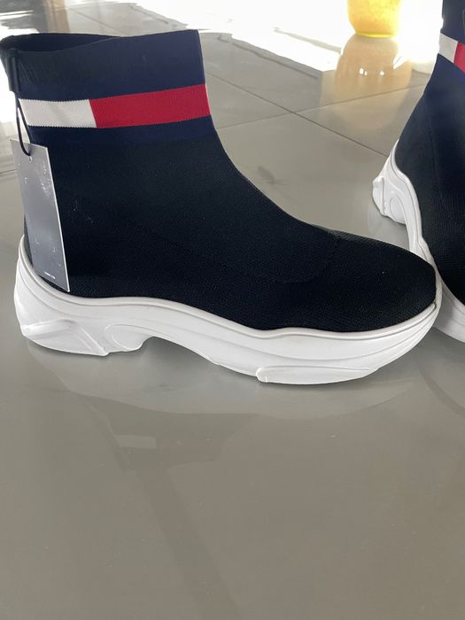 Tommy Hilfiger, сникърси