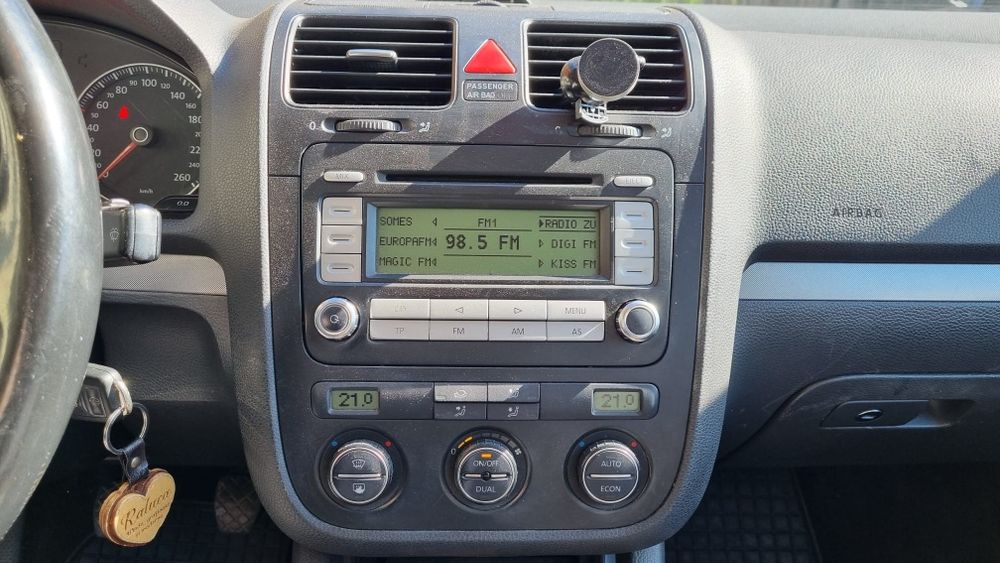 Vând Volkswagen jetta diesel 2007