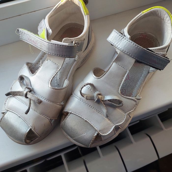 Детская обувь отдам