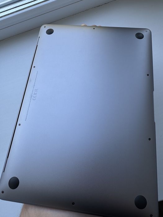 Продам Macbook Air M1 100% 21 цикл