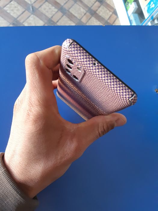 Samsung.  A 31.    64/4