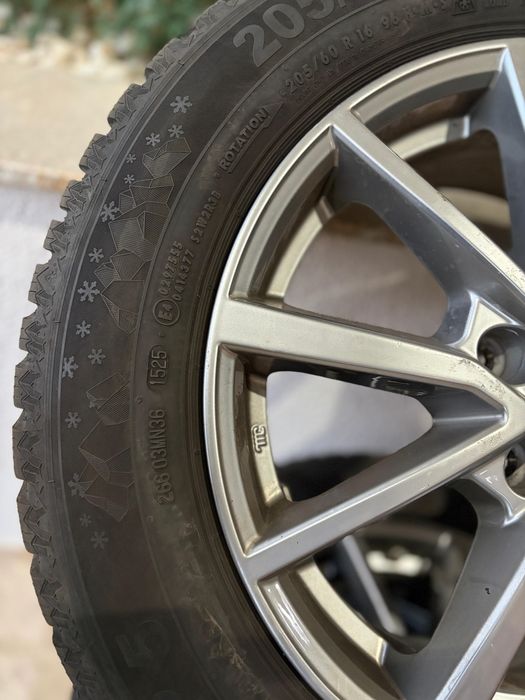 Set 4 jante aluminiu 5x108 Platin Ford Focus 3 4 R16 cu anvelope de iarna
