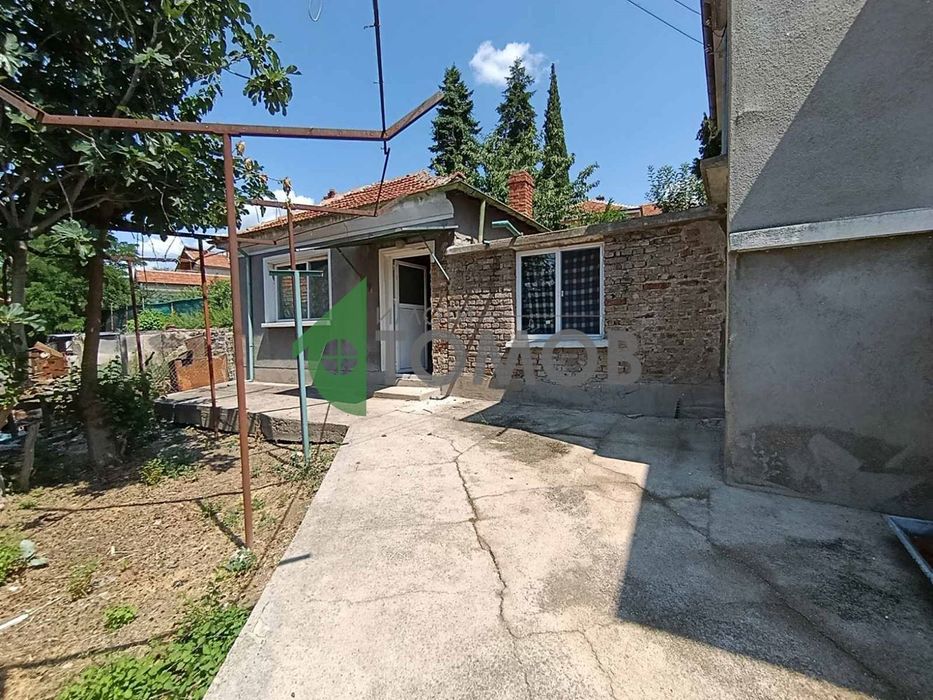 Продава се Къща в с. Кирилово, Област Стара Загора - 130 кв.м за 381 €/кв.м - Снимка #1