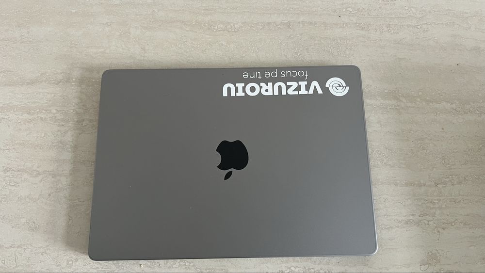 Macbook pro m1 pro 14 inchi