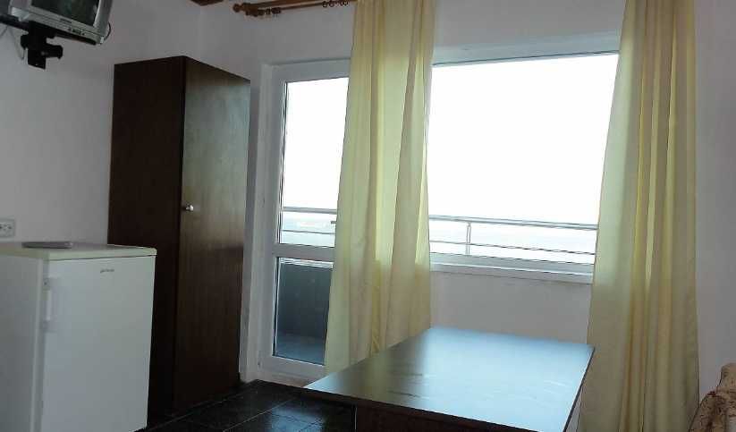 Дава се под наем Двустаен апартамент в Бургас, Крайморие - 70 кв.м за 180 € - Снимка #2