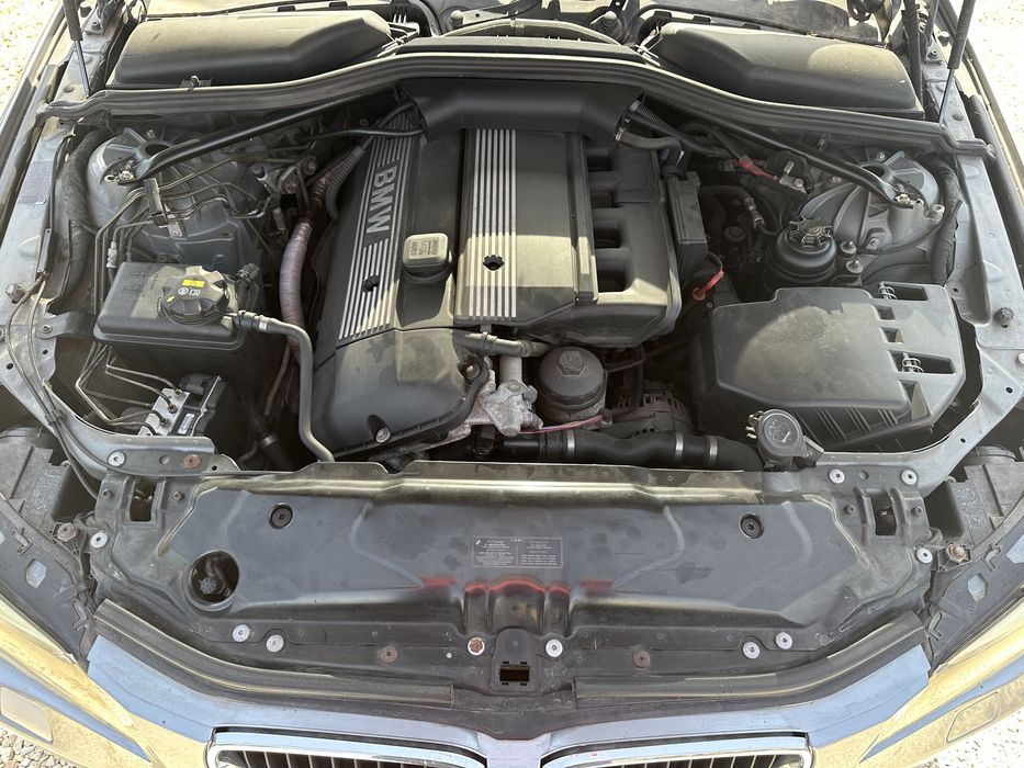 BMW 530i на части M54B30