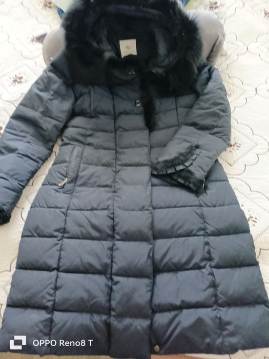 Зимний пуховик с капюшоном