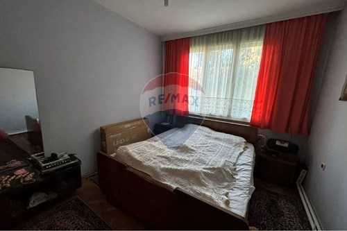 Продава се Етаж от къща в Шумен, Пожарната - 110 кв.м за 1395 €/кв.м - Снимка #15