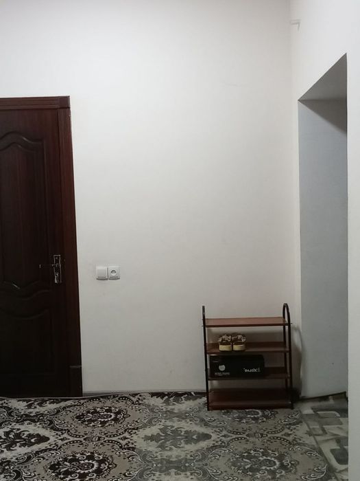 Бухоро шахар марказидан 2 хонали квартира ижарага берилади.