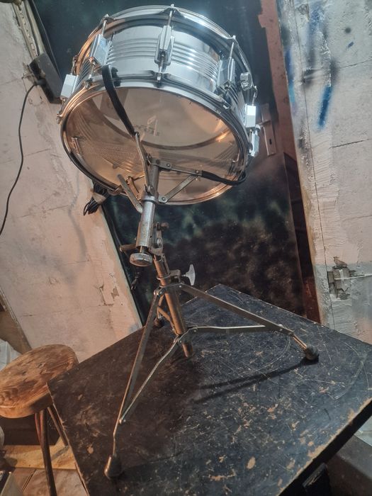 Продавам соло барабан